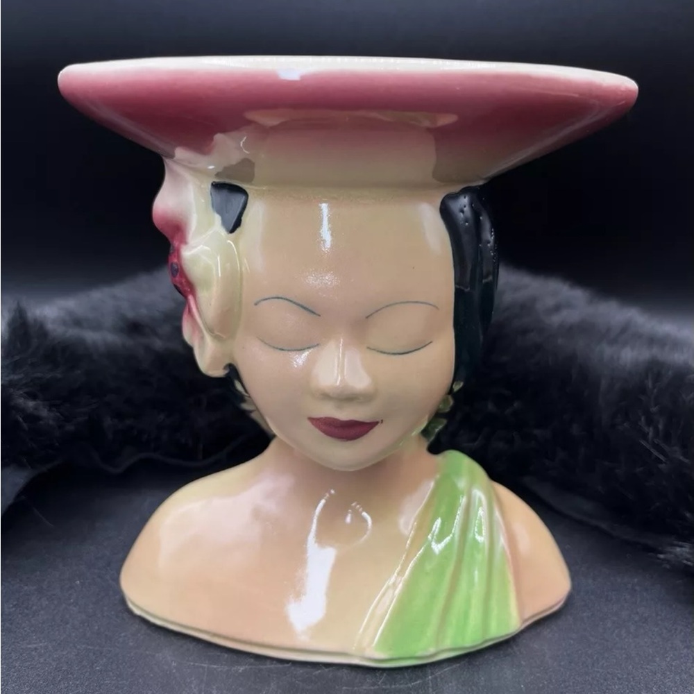Shawnee Ceramic Lady Head Vase #896 USA Pottery Hawaiian / Polynesian / Tropical